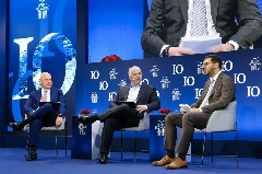 Τα «next Steps» Των Ελληνικών Τραπεζών Στο Εξωτερικό – Τι είπαν Ιωάννου (Eurobank) και Καραμούζης (NBG)