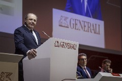 Generali: Με ισχυρή εντολή από τους μετόχους συνεχίζει ως CEO του ομίλου o Philippe Donnet