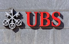 «Εντυπωσιάστηκε» η UBS από το α 3μηνο 2025 των ελληνικών τραπεζών – Στα 12,20 ευρώ η Εθνική, στα 3 ευρώ Alpha