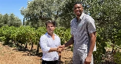 Αντετοκούνμπο, οικογένεια Σκλαβενίτη και Γιώργος Δασκαλάκης νέοι μέτοχοι στην Premia