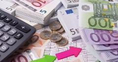 Σημαντική εξέλιξη με τιμαριθμοποίηση - Η κυβέρνηση βάζει stop, η Eurobank αναδεικνύει τις επιβαρύνσεις στα μεσαία στρώματα