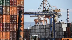 Μελέτη ΕΤΕ: Ανακάμπτουν οι ελληνικές εξαγωγές με αιχμή τα τρόφιμα και τα μέταλλα