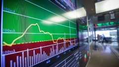 Τρίτη σερί άνοδος στο Χρηματιστήριο Αθηνών: Ενα «βήμα» πιο κοντά στις φετινές κορυφές