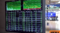 Επιμένουν για τέταρτη μέρα οι αγοραστές στο Χρηματιστήριο Αθηνών