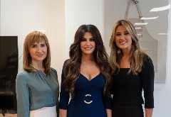 Επίσκεψη Kimberly Guilfoyle σε Star και Alpha: Kαθοριστικός ο ρόλος της τηλεοπτικής ενημέρωσης