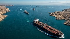 Καταστροφή στο Hormuz - Το χειρότερο σενάριο έγινε πραγματικότητα: Εγκλωβισμένα εμπορεύματα 125 δισ. δολ.