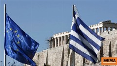 Eurobank: Αισιοδοξία από τα τελευταία στοιχεία για την ελληνική οικονομία, αλλά οι καθοδικοί κίνδυνοι επιμένουν