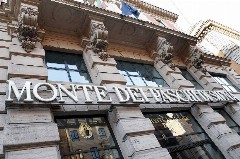 Τραπεζικό «πόκερ» στην Ιταλία: Η Monte dei Paschi «κυνηγά» Banco BPM και Banca Generali για να μπλοκάρει την Intesa
