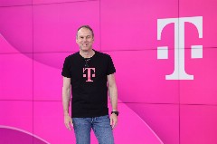 Από COSMOTE TELEKOM σε Telekom – Νέα εποχή για την εμπορική μάρκα του ομίλου ΟΤΕ (pics + vid)